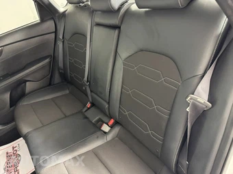 2023 Kia Forte GT-Line - miniatura 35