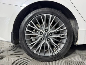2023 Kia Forte GT-Line - miniatura 44