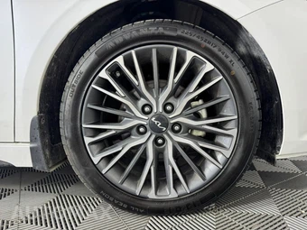2023 Kia Forte GT-Line - miniatura 45
