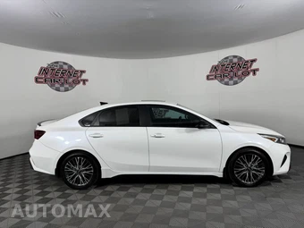 2023 Kia Forte GT-Line - miniatura 8