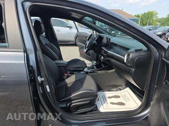 2023 Kia Forte GT-Line - miniatura 18