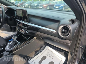 2023 Kia Forte GT-Line - miniatura 19