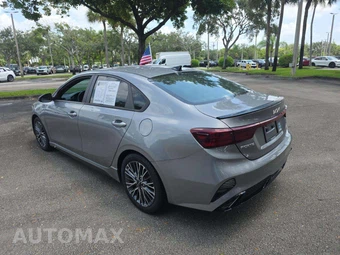 2023 Kia Forte GT-Line - miniatura 2
