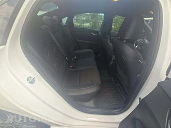 2023 Kia Forte GT-Line - miniatura 16