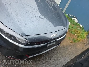 2023 Kia Forte GT-Line - miniatura 2