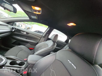 2023 Kia Forte GT-Line - miniatura 17