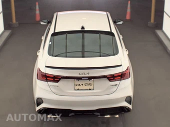2023 Kia Forte GT-Line - miniatura 5