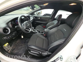 2023 Kia Forte GT-Line - miniatura 7