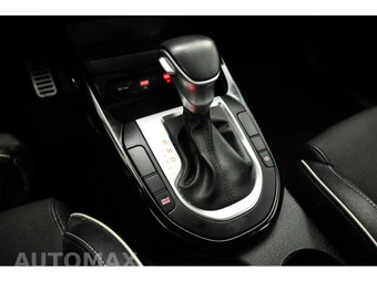 2023 Kia Forte GT-Line - miniatura 11