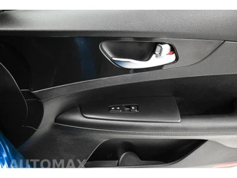 2023 Kia Forte GT-Line - miniatura 14