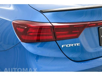 2023 Kia Forte GT-Line - miniatura 21