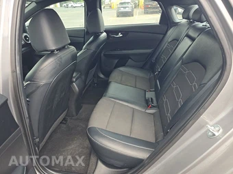 2023 Kia Forte GT-Line - miniatura 13