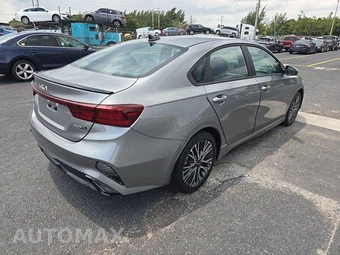2023 Kia Forte GT-Line - miniatura 4