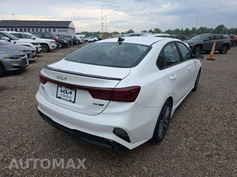 2023 Kia Forte GT-Line - miniatura 3