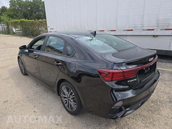 2023 Kia Forte GT-Line - miniatura 2