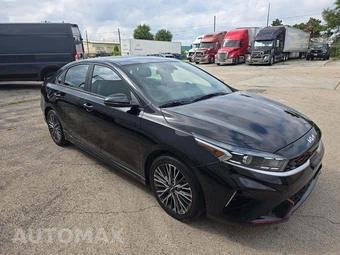 2023 Kia Forte GT-Line - miniatura 4