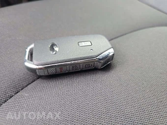 2023 Kia Forte GT-Line - miniatura 8