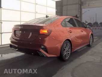 2023 Kia Forte GT-Line - miniatura 4