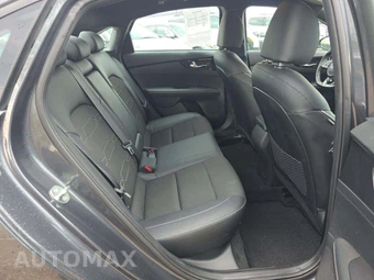 2023 Kia Forte GT-Line - miniatura 16