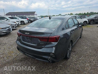 2023 Kia Forte GT-Line - miniatura 3