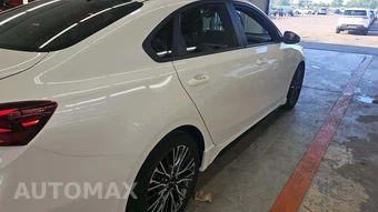 2023 Kia Forte GT-Line - miniatura 24