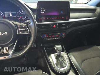 2023 Kia Forte GT-Line - miniatura 11