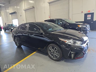 2023 Kia Forte GT-Line - miniatura 3