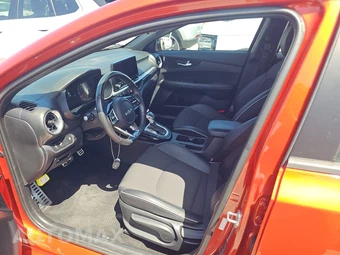 2023 Kia Forte GT-Line - miniatura 13