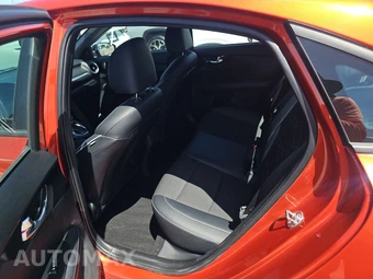 2023 Kia Forte GT-Line - miniatura 19