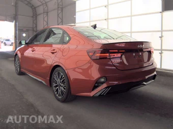 2023 Kia Forte GT-Line - miniatura 8