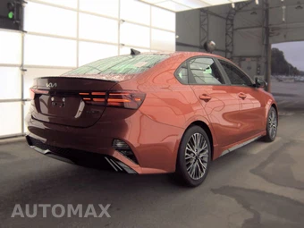 2023 Kia Forte GT-Line - miniatura 4