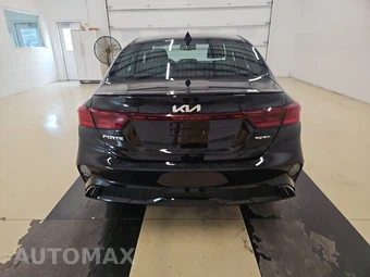 2023 Kia Forte GT-Line - miniatura 5