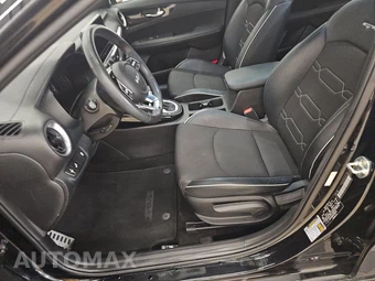 2023 Kia Forte GT-Line - miniatura 7