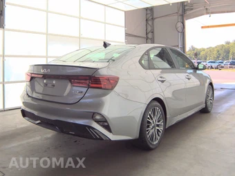 2023 Kia Forte GT-Line - miniatura 4