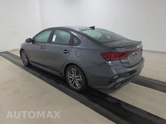 2023 Kia Forte GT-Line - miniatura 6