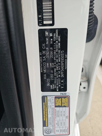 2023 Kia Forte GT-Line - miniatura 14