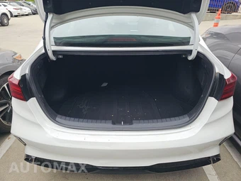 2023 Kia Forte GT-Line - miniatura 16
