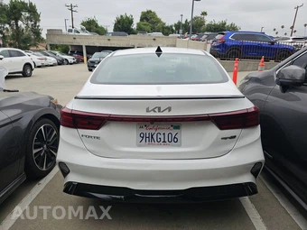 2023 Kia Forte GT-Line - miniatura 5