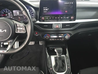 2023 Kia Forte GT-Line – miniatura 11