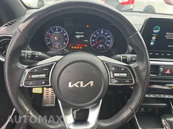 2023 Kia Forte GT-Line - miniatura 10