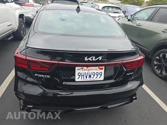 2023 Kia Forte GT-Line - miniatura 5