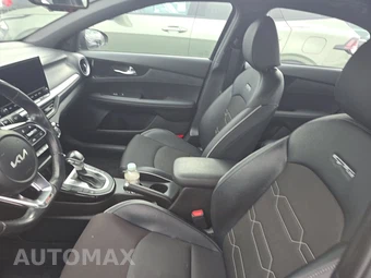 2023 Kia Forte GT-Line - miniatura 7