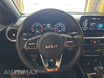 2023 Kia Forte GT-Line - miniatura 10
