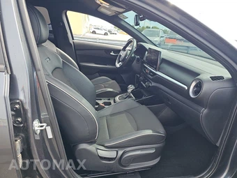 2023 Kia Forte GT-Line - miniatura 8