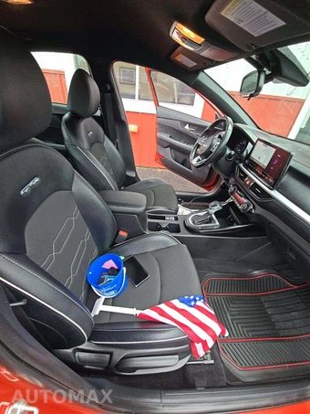 2023 Kia Forte GT-Line - miniatura 18