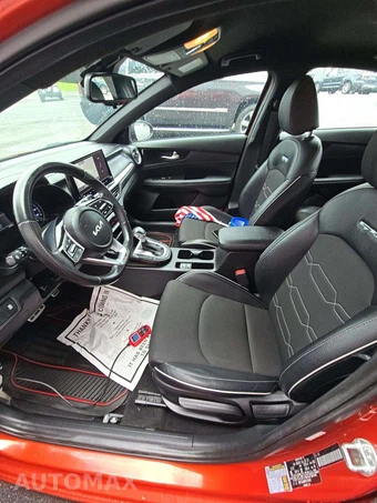 2023 Kia Forte GT-Line - miniatura 6
