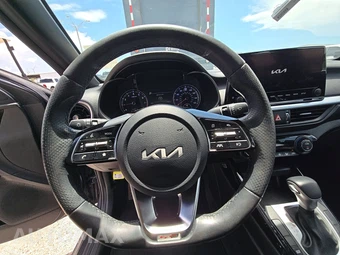 2023 Kia Forte GT-Line - miniatura 10