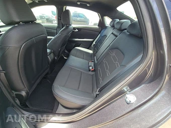 2023 Kia Forte GT-Line - miniatura 13