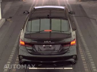 2023 Kia Forte GT-Line - miniatura 5