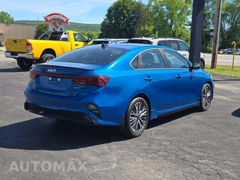 2023 Kia Forte GT-Line - miniatura 3